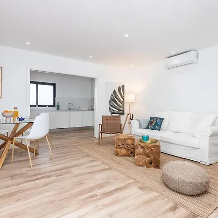 New 2bedroom W Terrace & Infinity Pool *