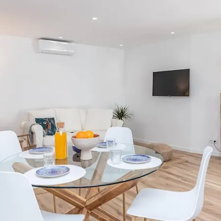 New 2bedroom W Terrace & Infinity Pool Appartement *