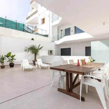 Modern 2br Rooftop Pool 2 Min Walk To * Olhos de Agua (Albufeira)